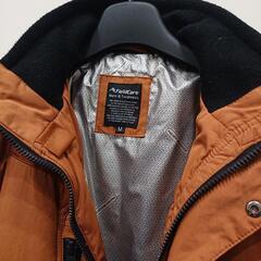 ワークマンのアルミ裏地ジャンパーの画像