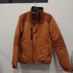 ワークマンのアルミ裏地ジャンパー