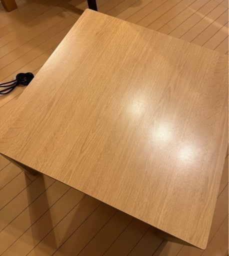 こたつ 白と木目のリバーシブル