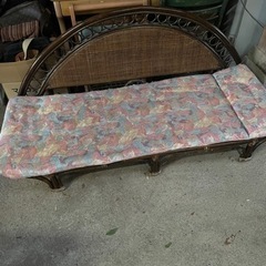 ソファーあげます