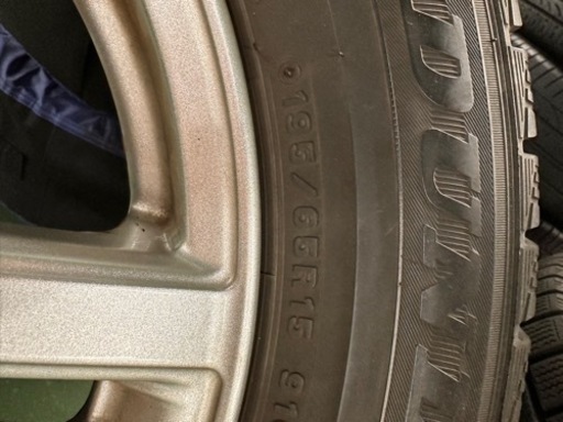 スタッドレス 195/65r15 ダンロップ