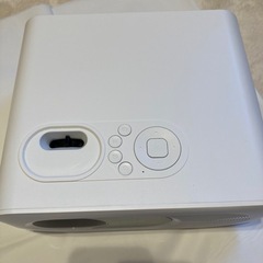 新品未使用 大画面で映画鑑賞しませんか？プロジェクター 家庭用 高輝度600ANSI 4K対応 の画像