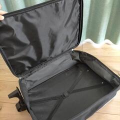 折り畳みスーツケースの画像