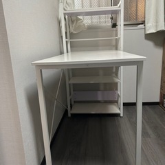 ニトリ　白システムデスク　PC用　勉強用　机の画像