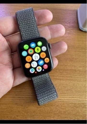 腕時計 Apple Watch Series 4