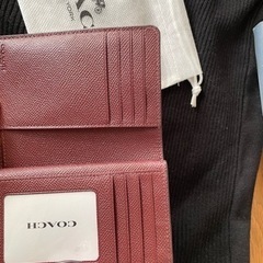 coach三つ折り財布【定価¥48900】の画像