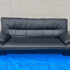 極美品・配送込‼︎ 冨士ファニチア 3人掛け革ソファ 定価40万