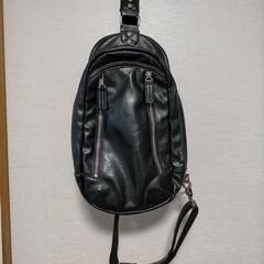 ボディバッグ