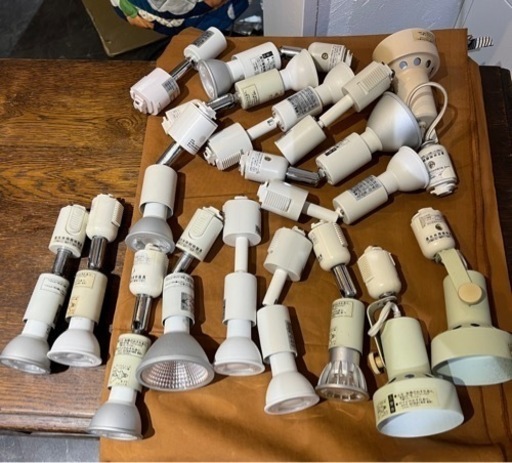 スポットライト　E11 電球色　LED電球付き　20個　動作確認済