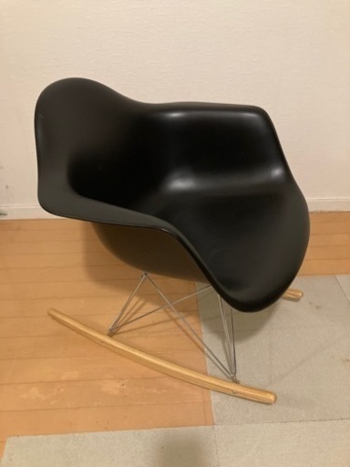 イームズ　bar ロッキングアームチェア　黒