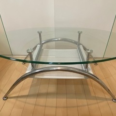 ガラスローテーブル