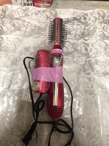 ☆中古￥1,000！ドライヤー　家電　【BA186】