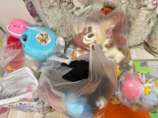 玩具　おもちゃです　いろいろたくさん