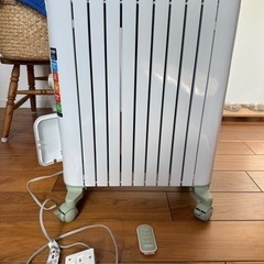 デロンギ ベルカルド　オイルヒーター RHJ75V0915-GR