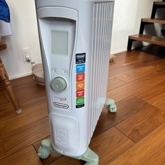 デロンギ ベルカルド　オイルヒーター RHJ75V0915-GRの画像