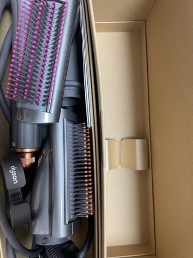美品 dyson ダイソン　箱付き　ヘアアイロン　ドライヤー