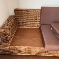 ラタンソファーの画像