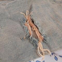 MOUSSYのダメージジーンズの画像