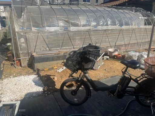 ハウス骨組み　撤去までお願いします。