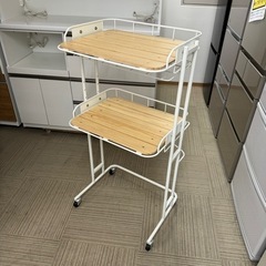 【超美品‼️】定価17,970円♪ キャスター付き 62cm幅レンジボード レンジ台 オープンラック キッチン収納家具 パイン材 ホワイト♪の画像
