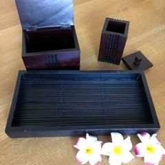 バリ職人によるチーク材の小物入れ3点セットの画像