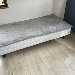 シングルベッド　
