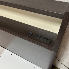ニトリ　クイーンサイズベッドフレームの画像