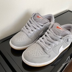 ナイキ　スニーカー　SB ダンクローの画像