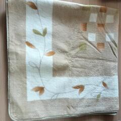 【引き渡者決定】ホットカーペット用ラグ