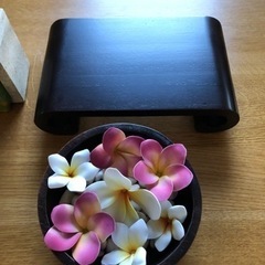 ボウル(チーク)とアロマポットのセットの画像