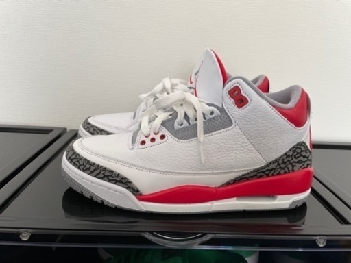 ナイキ　スニーカー　ジョーダン3 レトロ