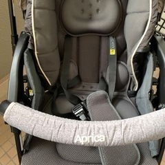 受け渡し決定　アップリカ　ラクーナクッションAC ベビーカーの画像