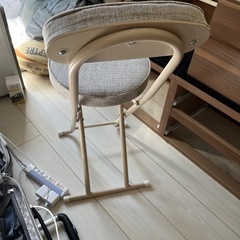 椅子の画像