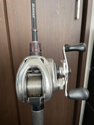 バス釣り　リール　メタニウムmgl hg 右