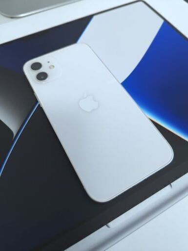 iPhone12 SIMフリー 64GB ホワイト ケース付き 早い者勝ち