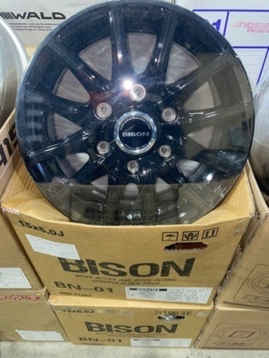 新品！ハイエース用アルミホイール