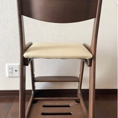 【sold】子供用椅子　ブラウンの画像