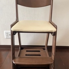【sold】子供用椅子　ブラウンの画像