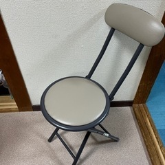 折りたたみ椅子　２つセットの画像