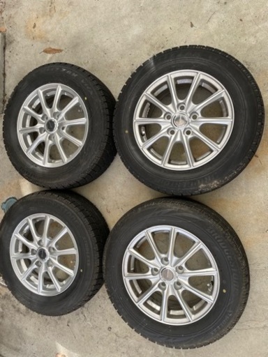 ブリヂストン　スタッドレスタイヤ+ホイールセット