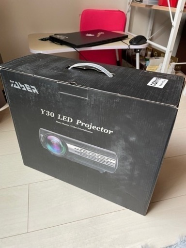 【新品未使用】プロジェクター