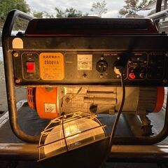 ナカトミ　エンジン発電機　ＥＧ－２０００売ります(訳ありです）