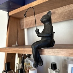 座る猫 インテリア 釣り