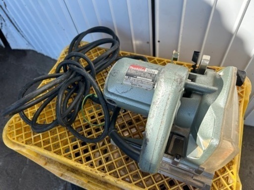 makita ミゾキリ ブレーキ付き3004A 切断機 溝切り 電動工具 大工道具　小穴カッター　電動カッター　丸鋸　マキタ　