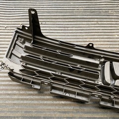 クロスロード　フロントグリルの画像