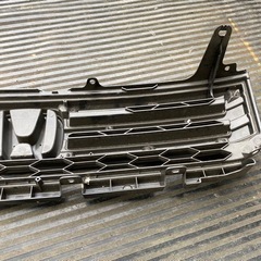 クロスロード　フロントグリルの画像