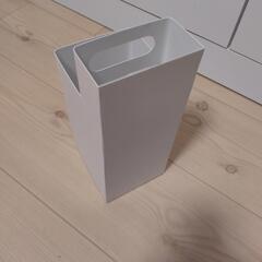 ニトリ NITORI フローリングワイパースタンド(ラクッカ ホワイト)
商品コード 8580802の画像