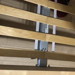 IKEAダブルベッドフレームの画像