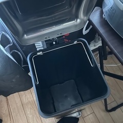 ゴミ箱の画像