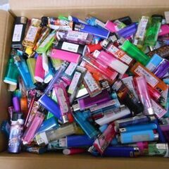 ★中古１００円ライター　使い捨てライター　大量　約６００個ぐらい...